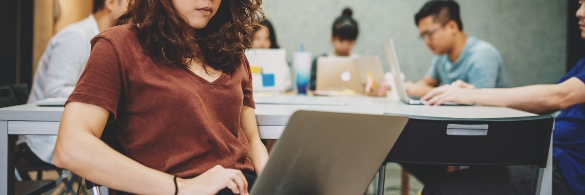 Freelance mi, Kurumsal mı Hangisi Sana Uygun